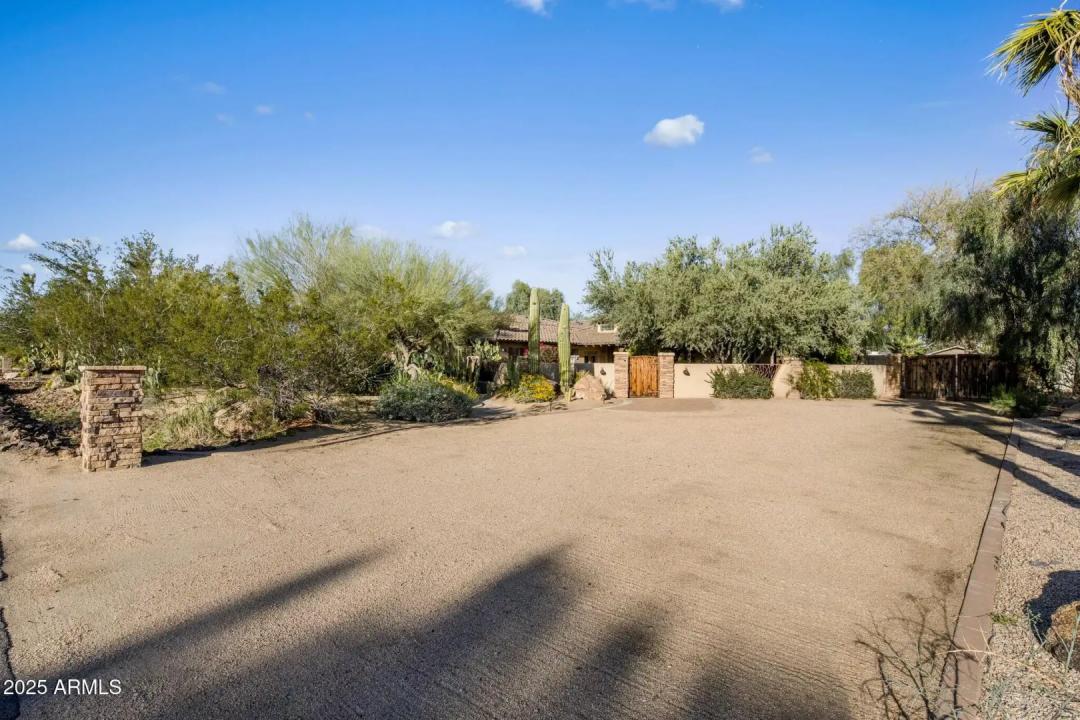 Real Estate Picture 42