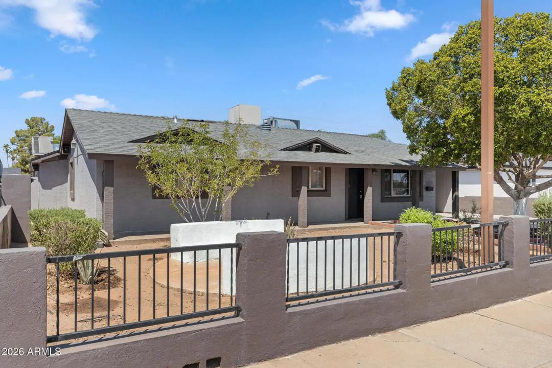 Real Estate Picture 7