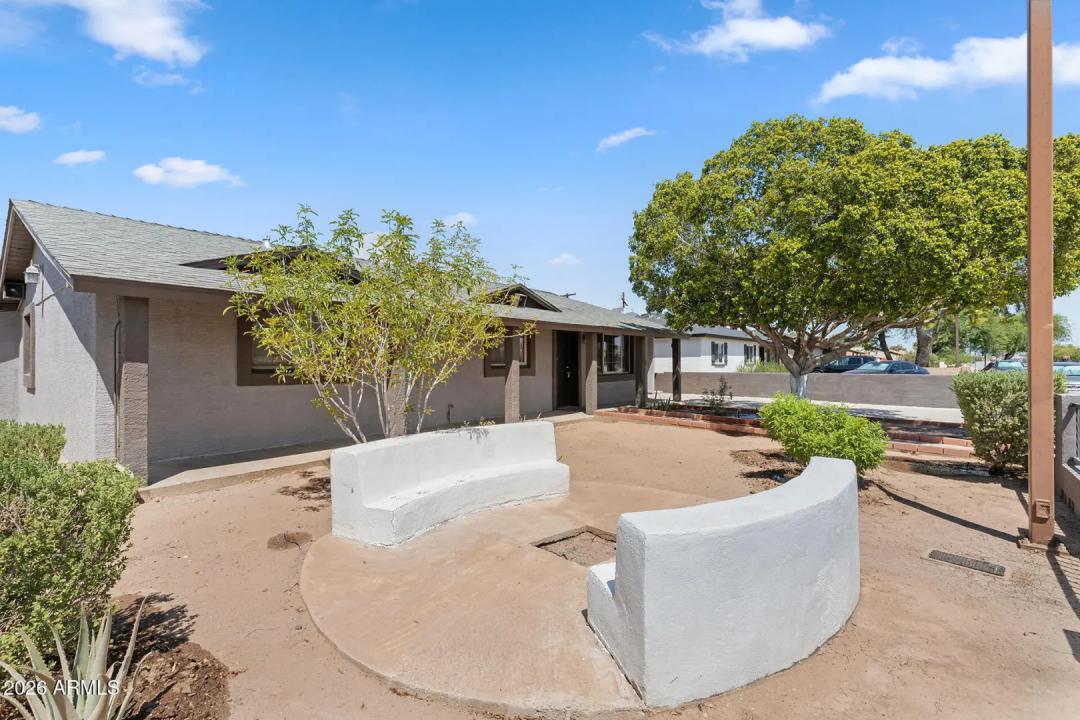 Real Estate Picture 9