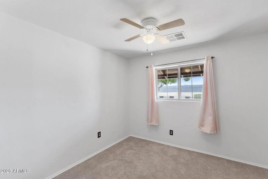 Real Estate Picture 20