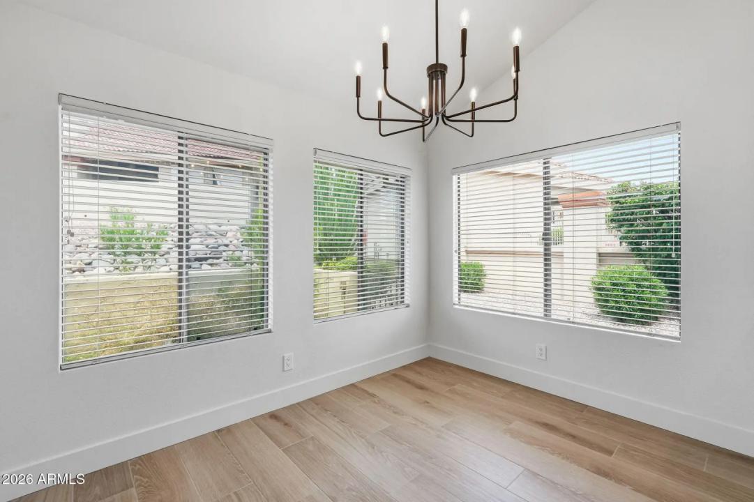 Real Estate Picture 13