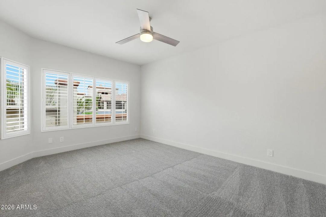 Real Estate Picture 15
