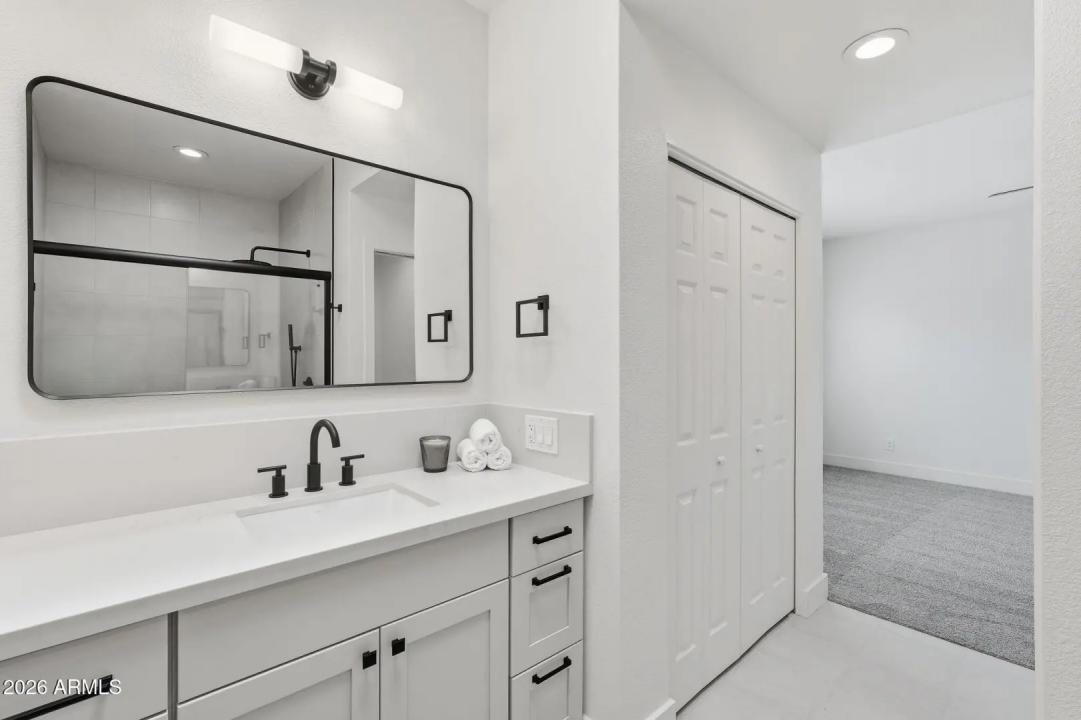 Real Estate Picture 20