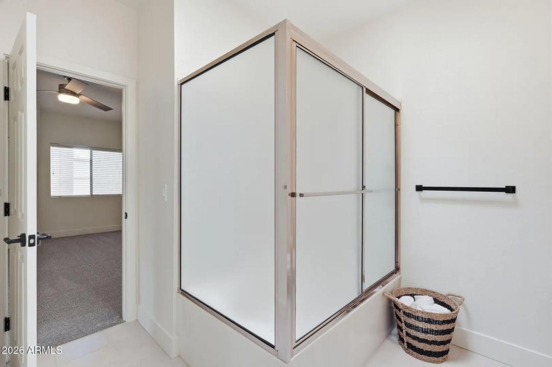Real Estate Picture 23