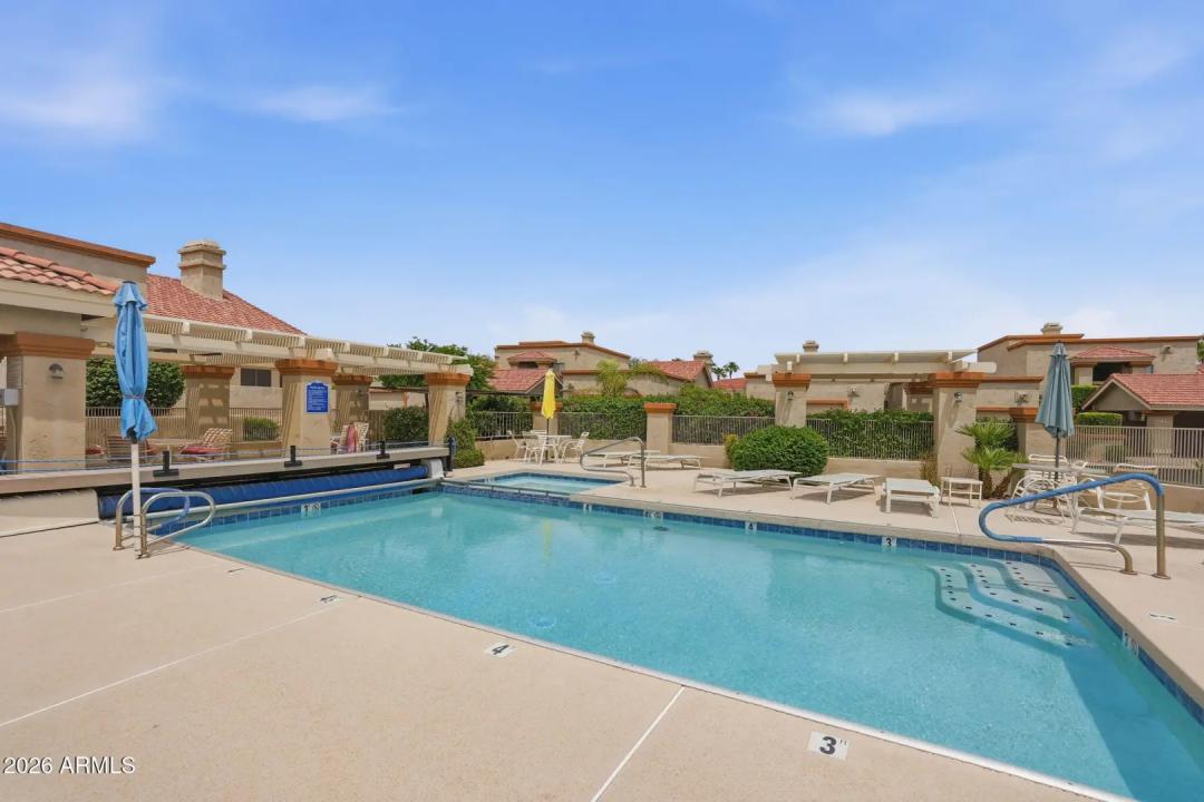 Real Estate Picture 32