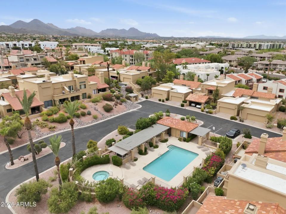 Real Estate Picture 35