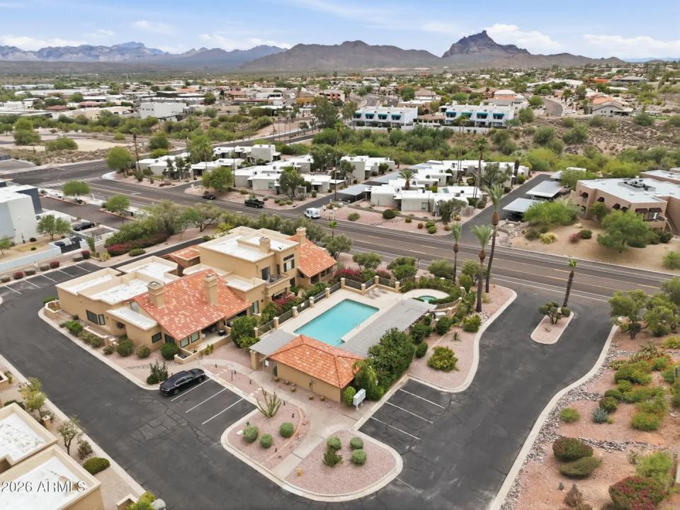 Real Estate Picture 36
