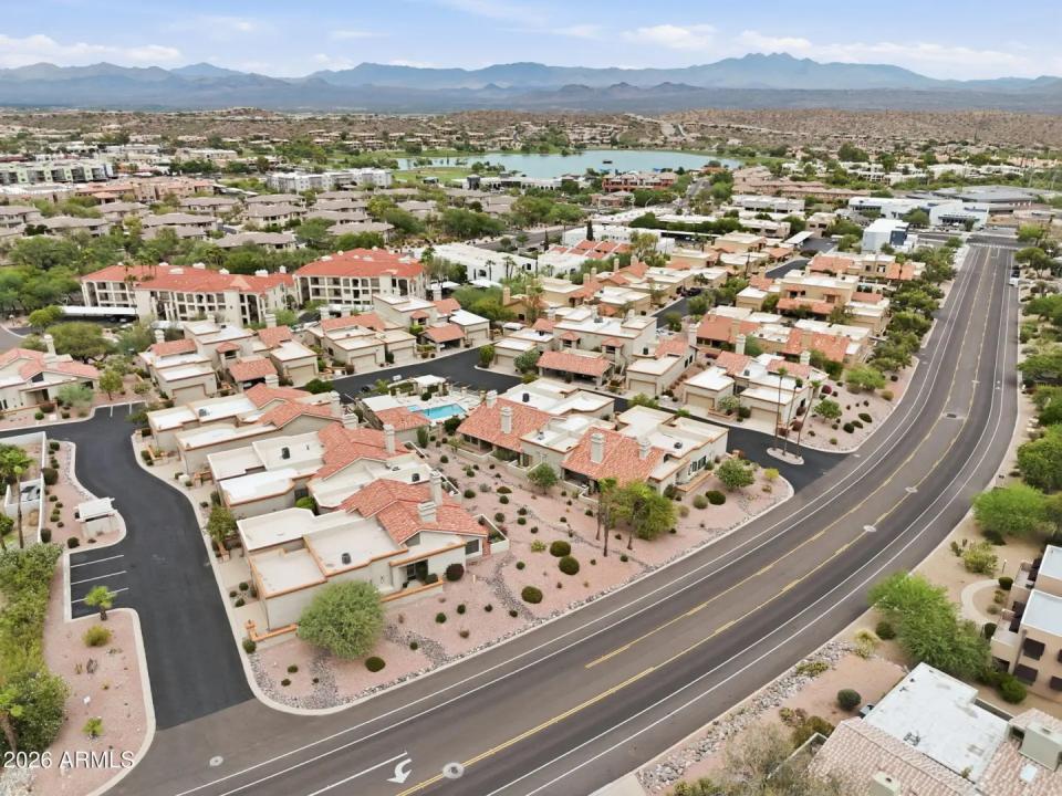 Real Estate Picture 38