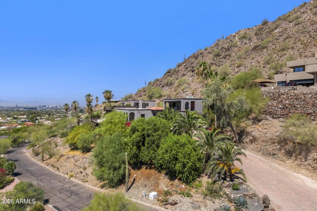Real Estate Picture 2
