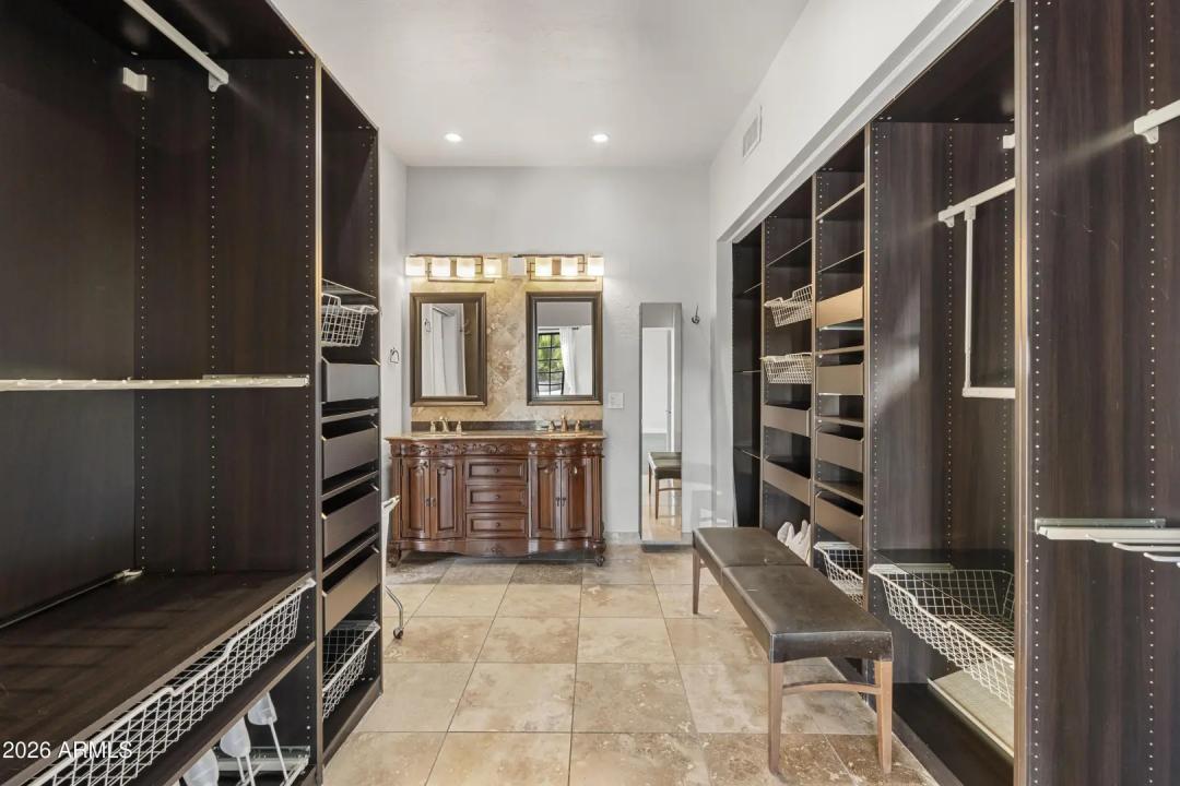 Real Estate Picture 10