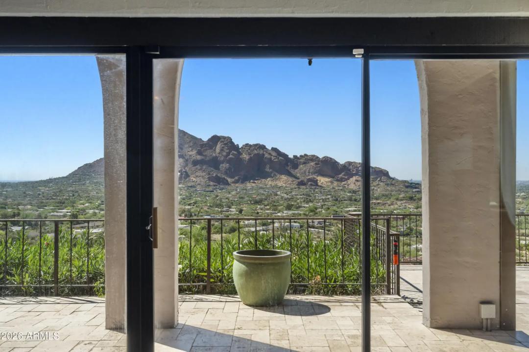 Real Estate Picture 15