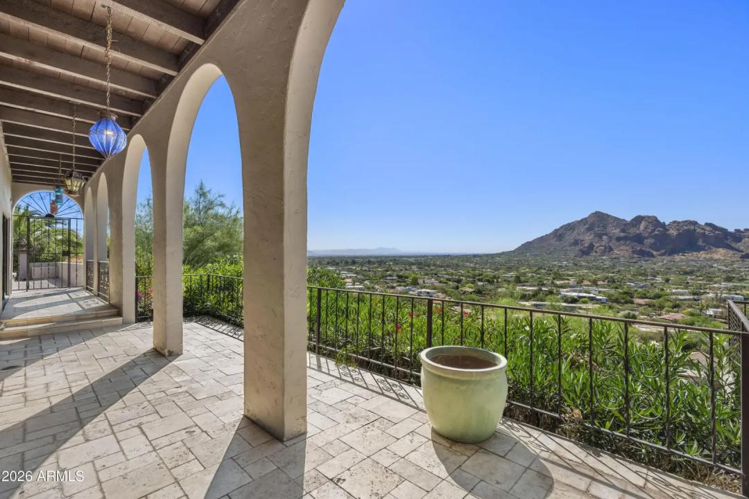 Real Estate Picture 17