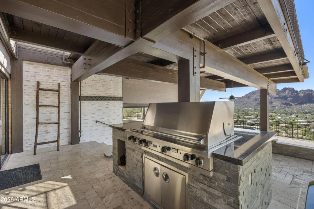 Real Estate Picture 23