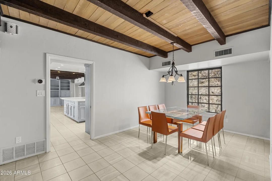 Real Estate Picture 24