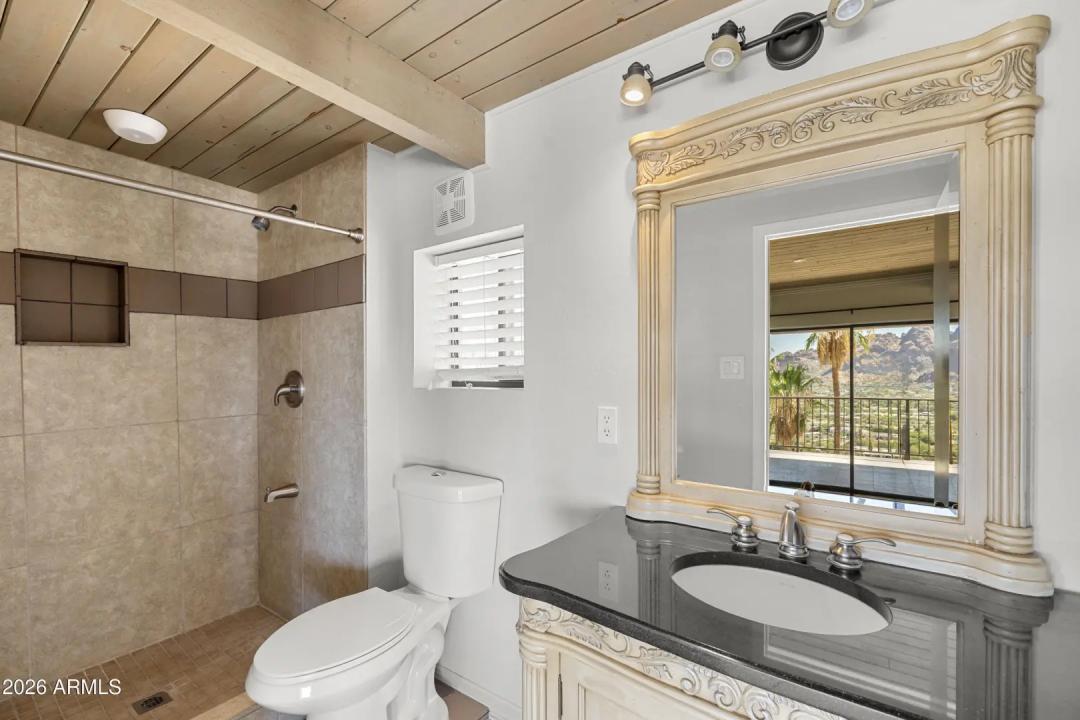 Real Estate Picture 37