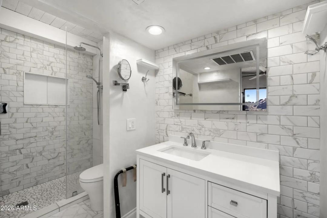Real Estate Picture 56
