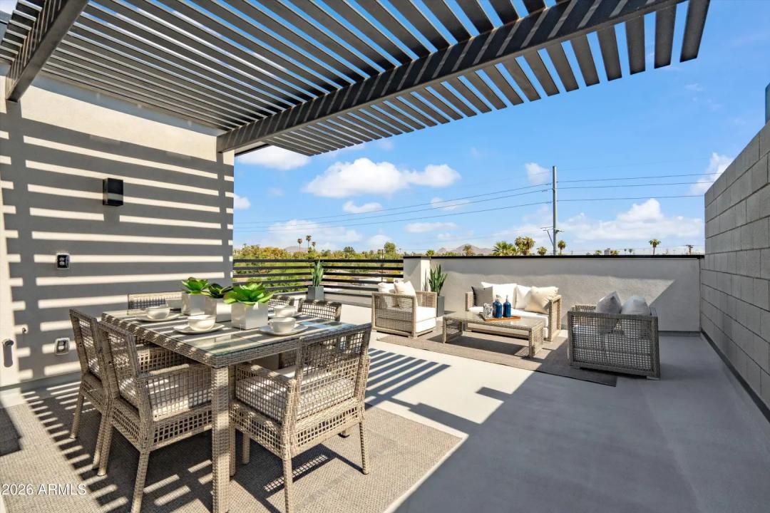 Real Estate Picture 22