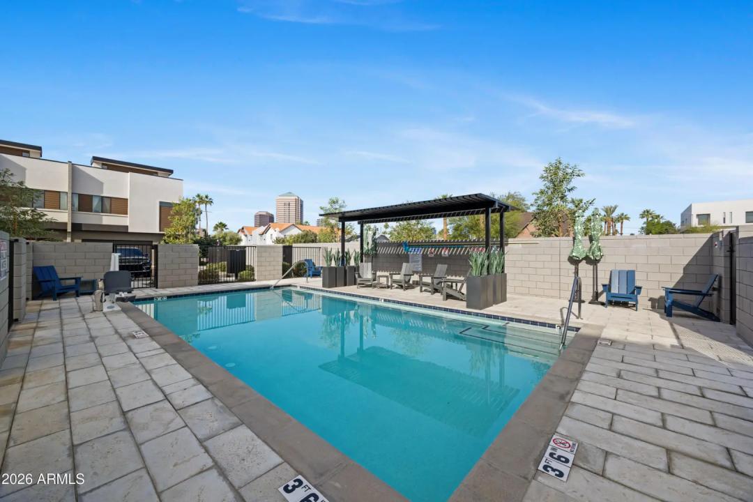 Real Estate Picture 24