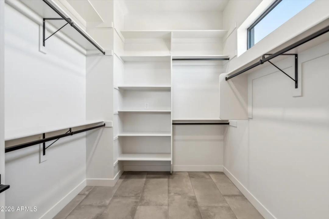 Real Estate Picture 15