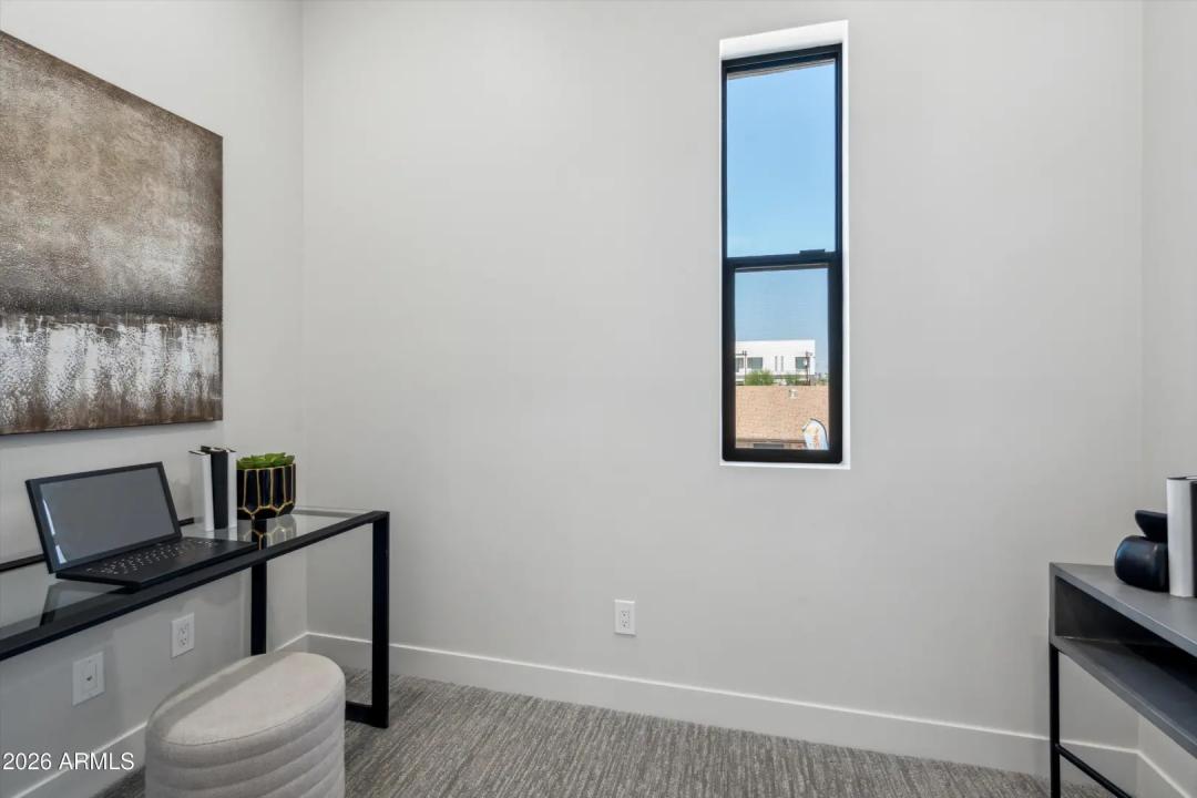 Real Estate Picture 18