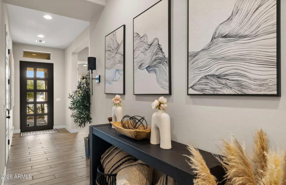 Real Estate Picture 7