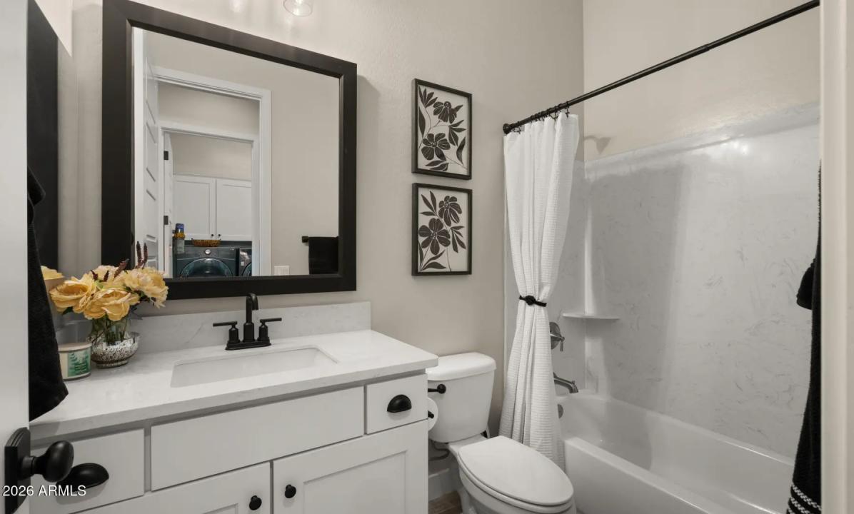 Real Estate Picture 20