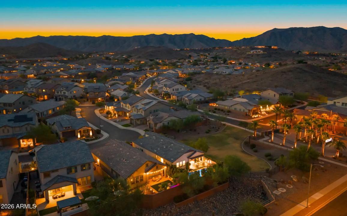 Real Estate Picture 60