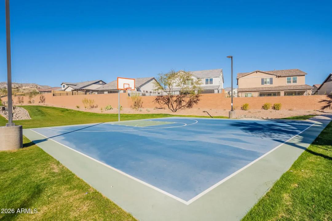 Real Estate Picture 71
