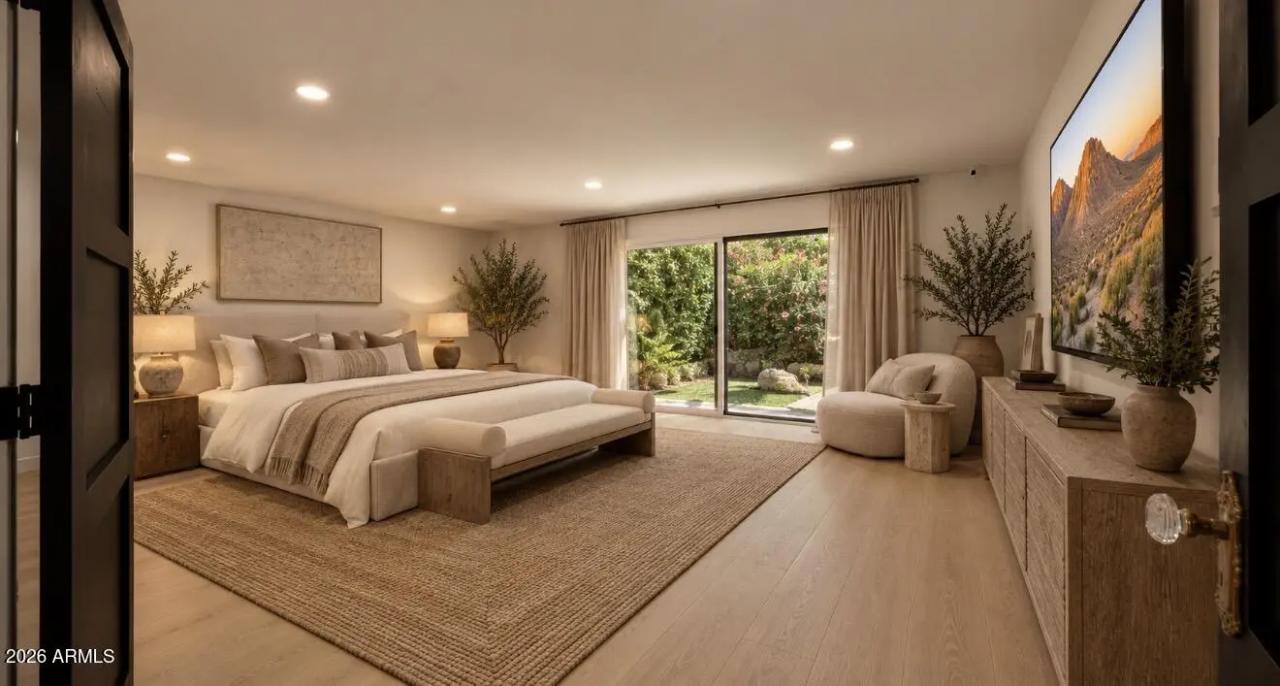 Real Estate Picture 13