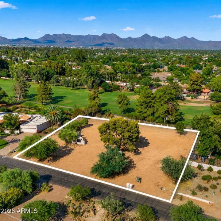 Real Estate Picture 18