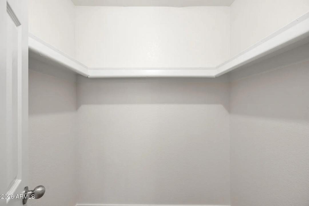 Real Estate Picture 18
