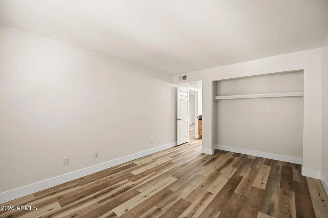 Real Estate Picture 21