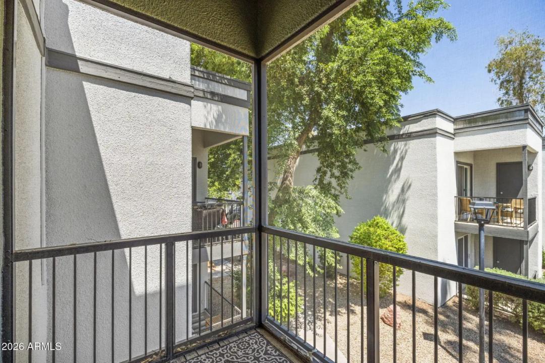 Real Estate Picture 24