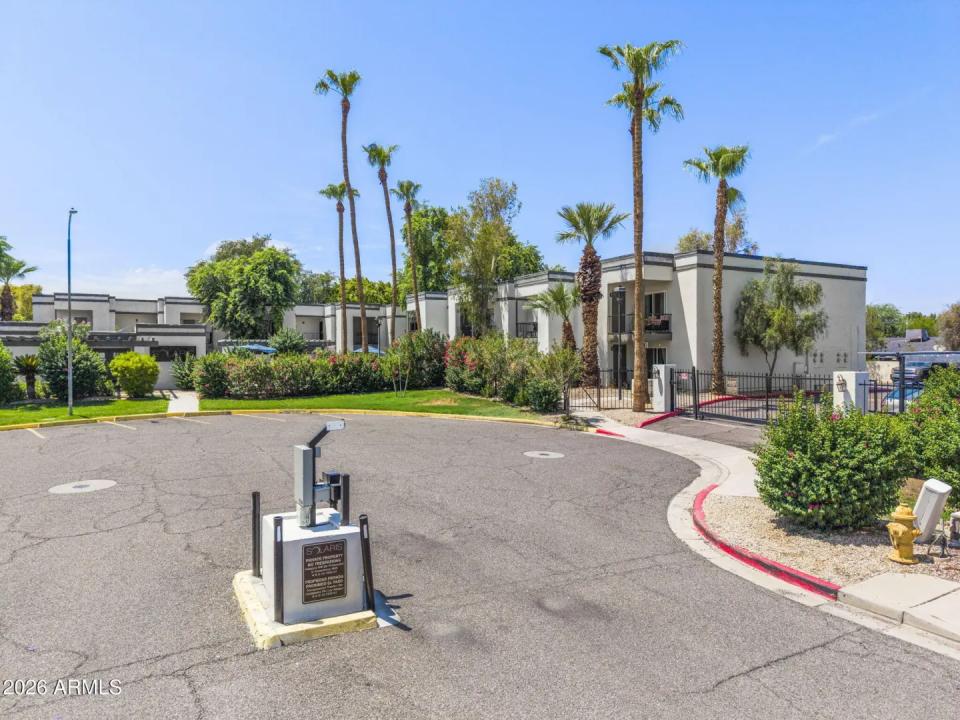 Real Estate Picture 27