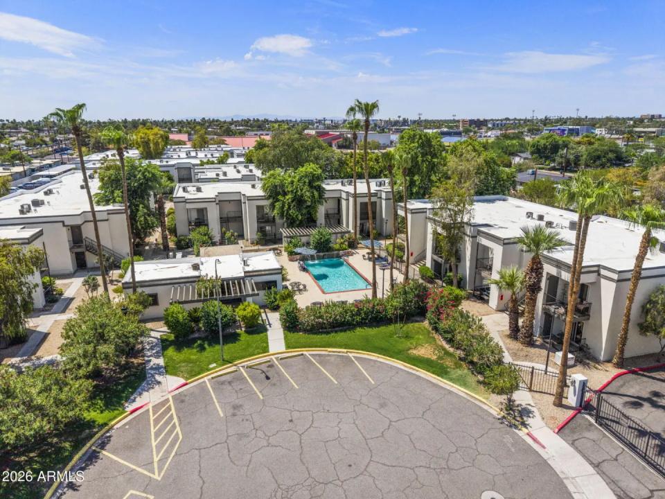 Real Estate Picture 31