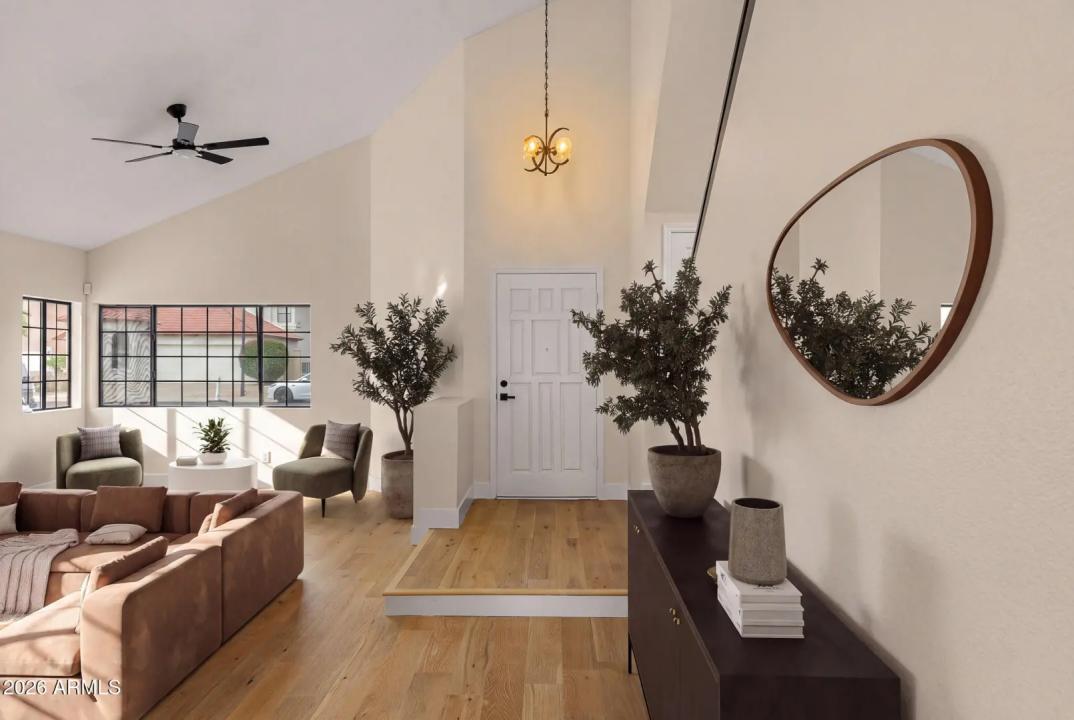 Real Estate Picture 6