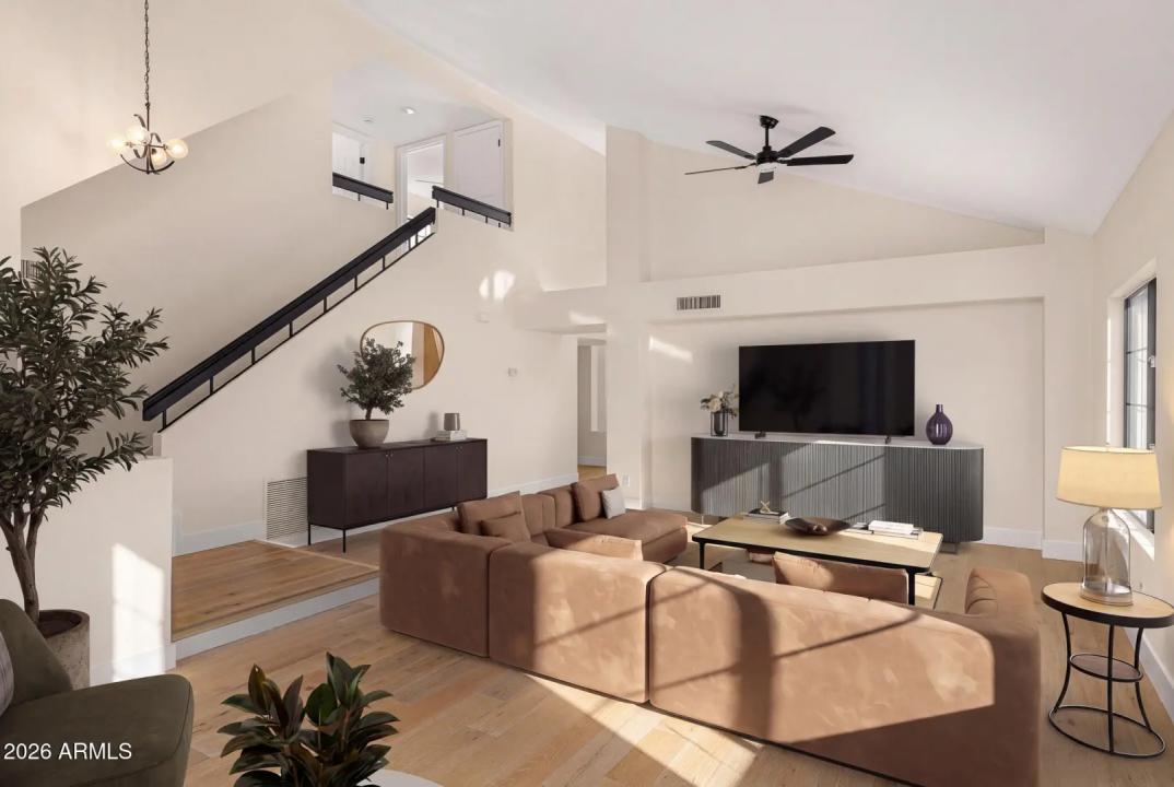 Real Estate Picture 5
