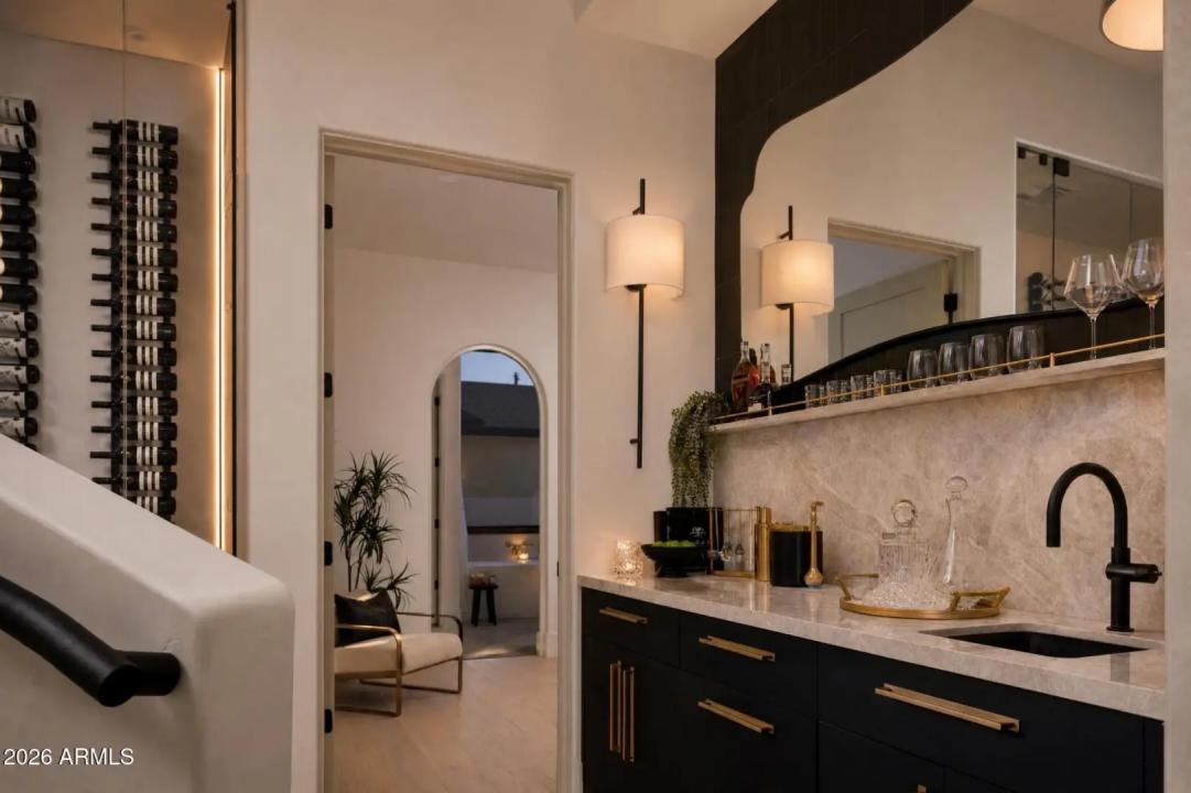 Real Estate Picture 13