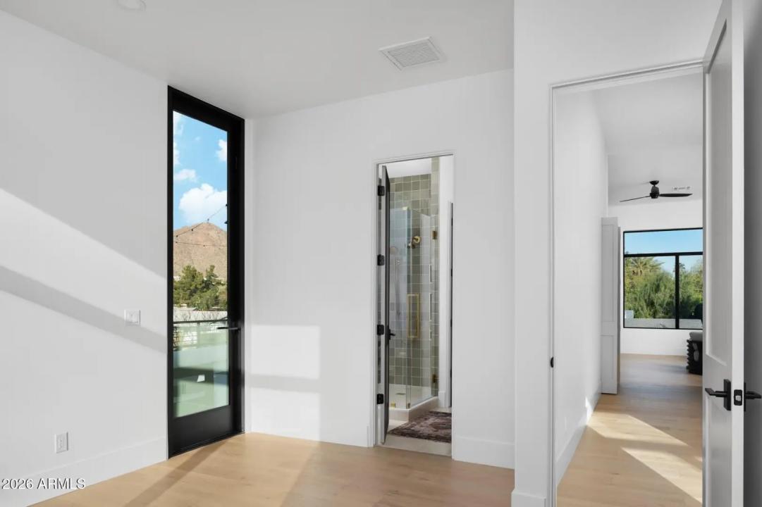 Real Estate Picture 25