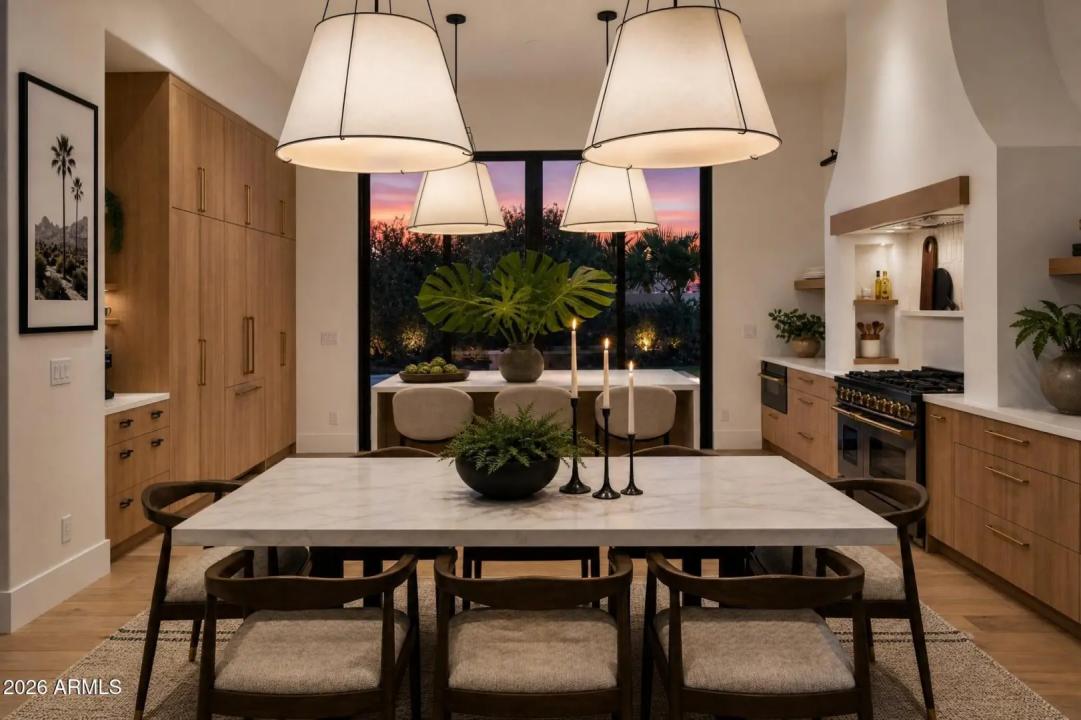 Real Estate Picture 5