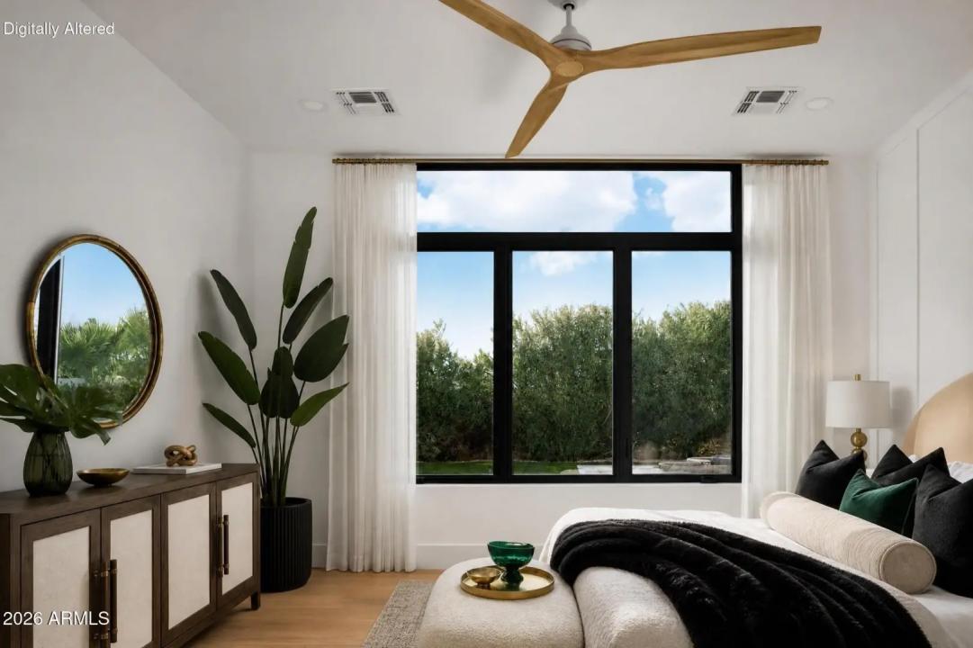 Real Estate Picture 15
