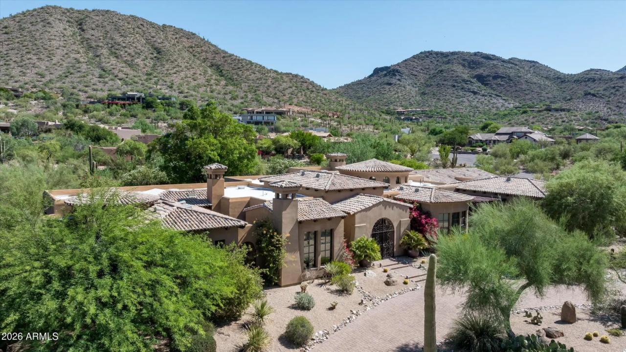 Real Estate Picture 3