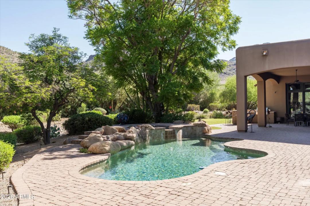 Real Estate Picture 48