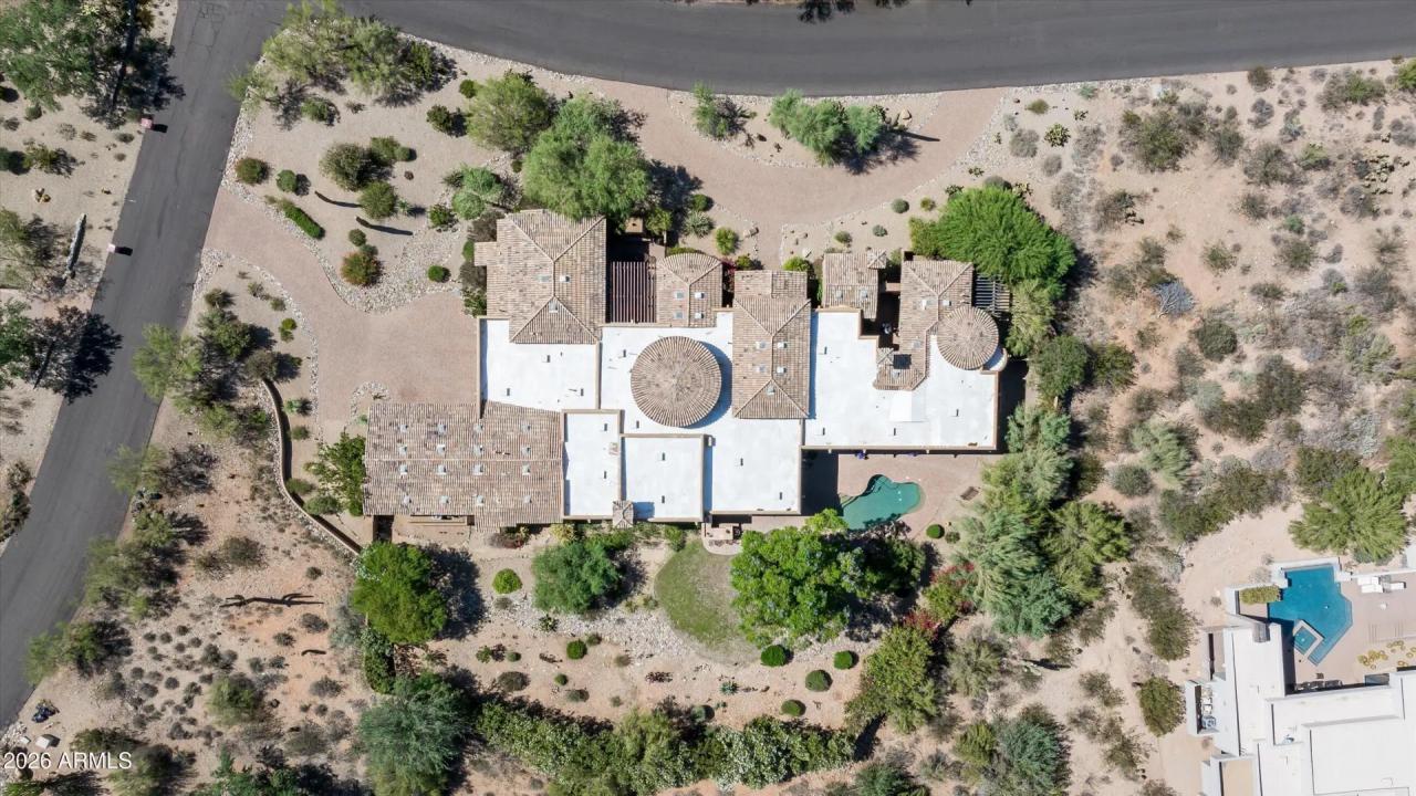 Real Estate Picture 50