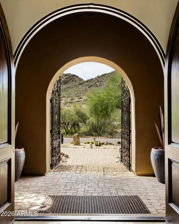 Real Estate Picture 6
