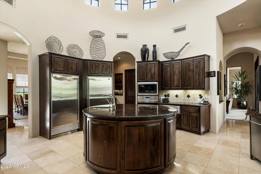 Real Estate Picture 15