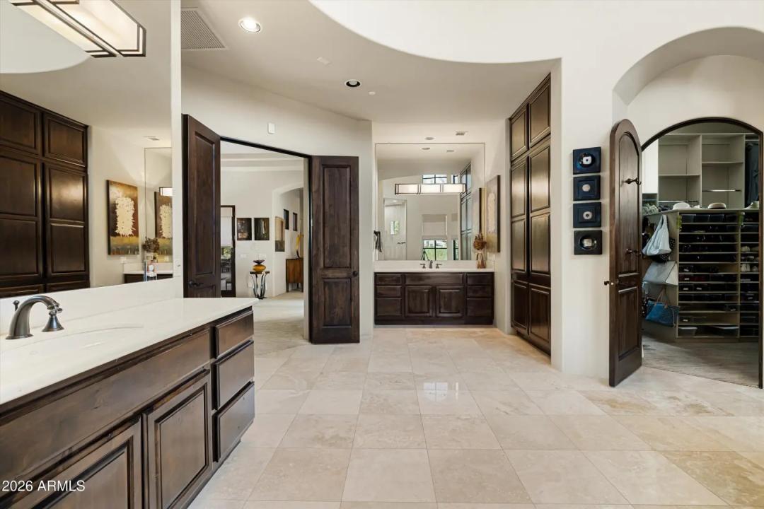 Real Estate Picture 25