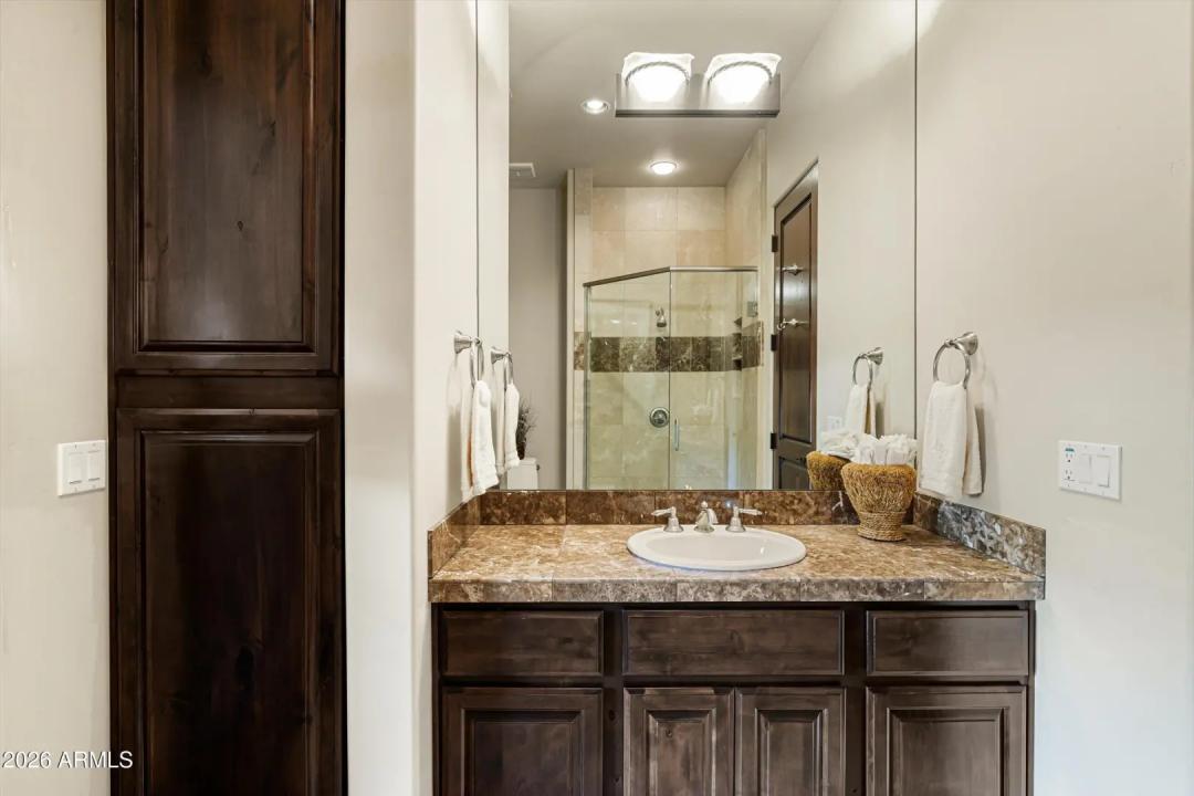 Real Estate Picture 29