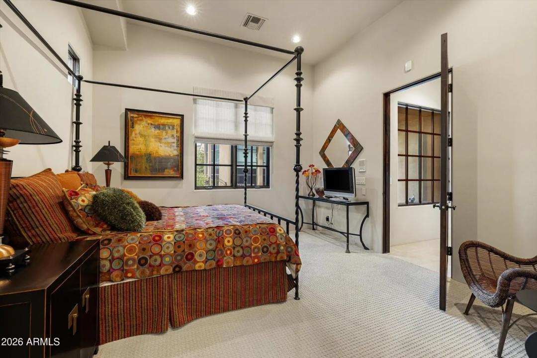 Real Estate Picture 33