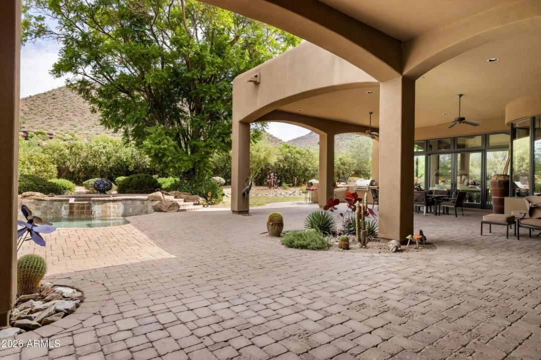 Real Estate Picture 39